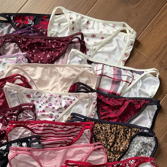 Vanity Fair size medium Women's Panties Assorted Colors - Picture 4 of 9